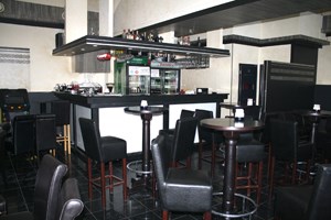 Slika pu_vs/Kradje/kafe bar_Onix.JPG